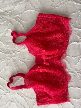 Victoria's Secret Bright Red Lace Underwire Bra